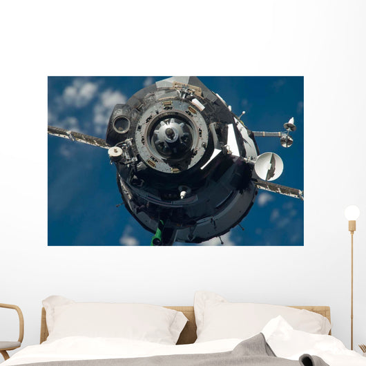 Soyuz Tma-17 Spacecraft Wall Decal