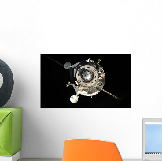 Soyuz Tma-17 Spacecraft Departs Wall Decal