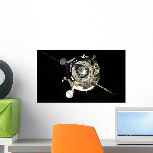 Soyuz Tma-17 Spacecraft Departs Wall Decal