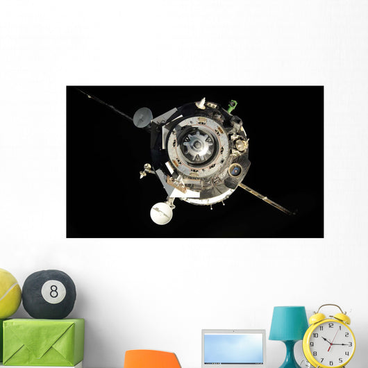 Soyuz Tma-17 Spacecraft Departs Wall Decal