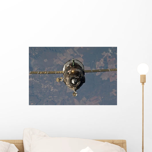 Soyuz Tma-19 Spacecraft Wall Decal Design 1
