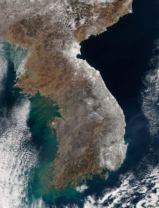 Satellite Snowfall along South Wall Decal