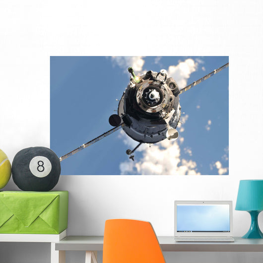 Soyuz Tma-20 Spacecraft Wall Decal Design 4